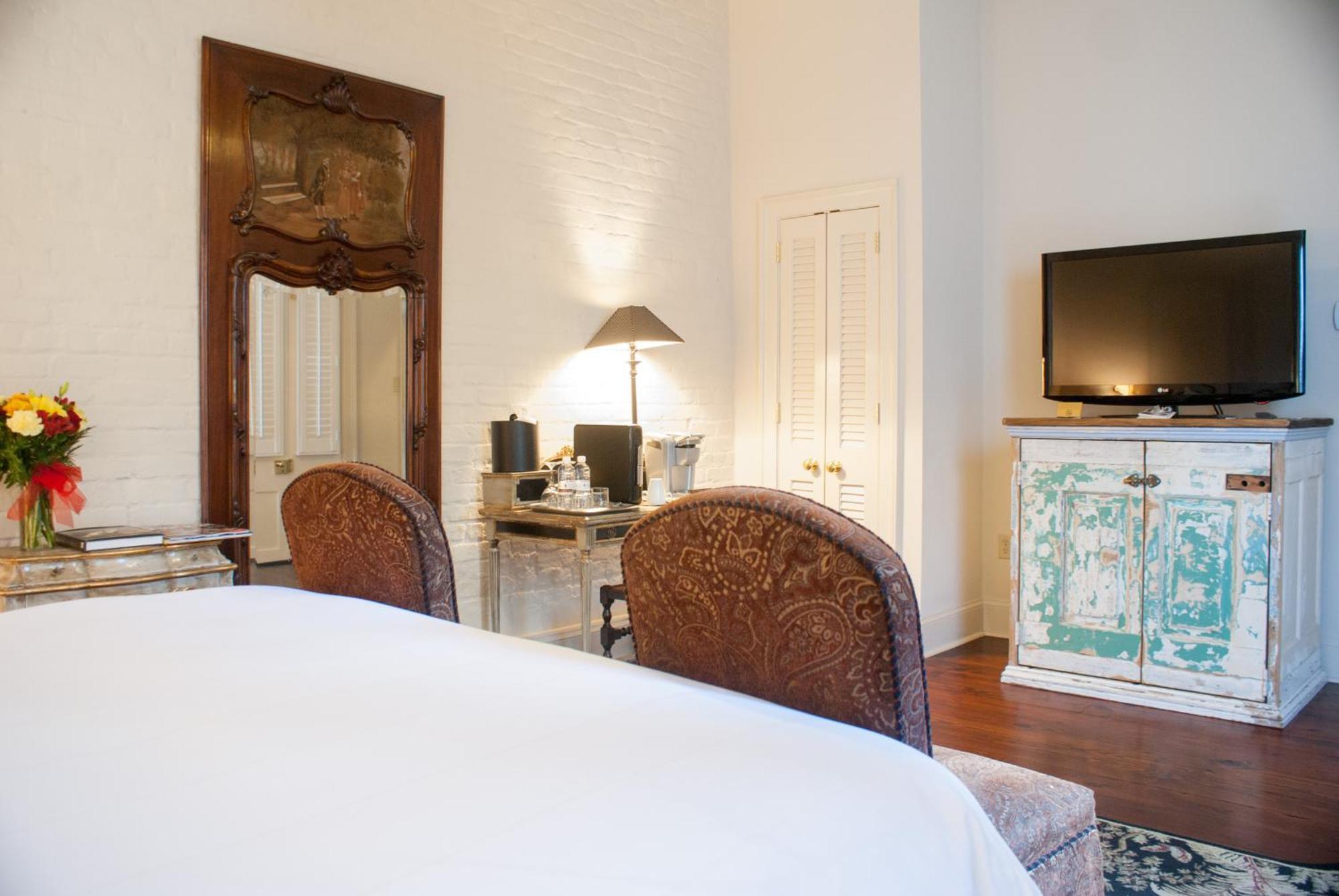 Audubon Cottages New Orleans Room photo