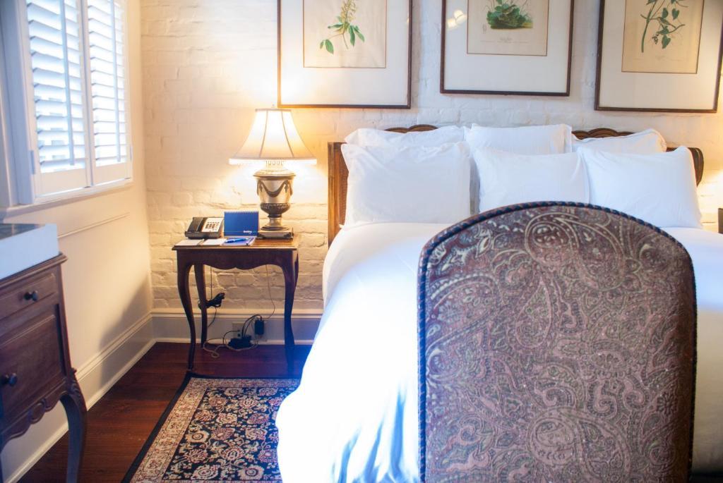 Audubon Cottages New Orleans Room photo